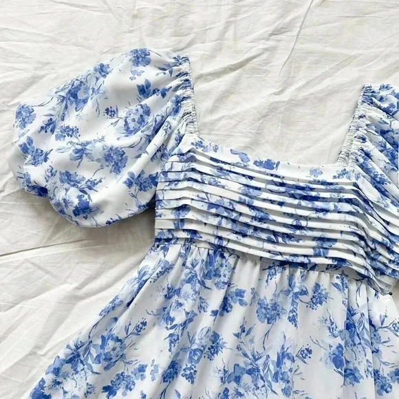 Blue and White Boho Women's Holiday U-Neck Bubble Sleeve A-Line Floral Dress - Picture 3 of 5